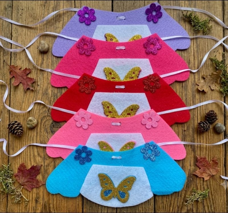 15 Gargantilhas Butterfly Gliterizadas